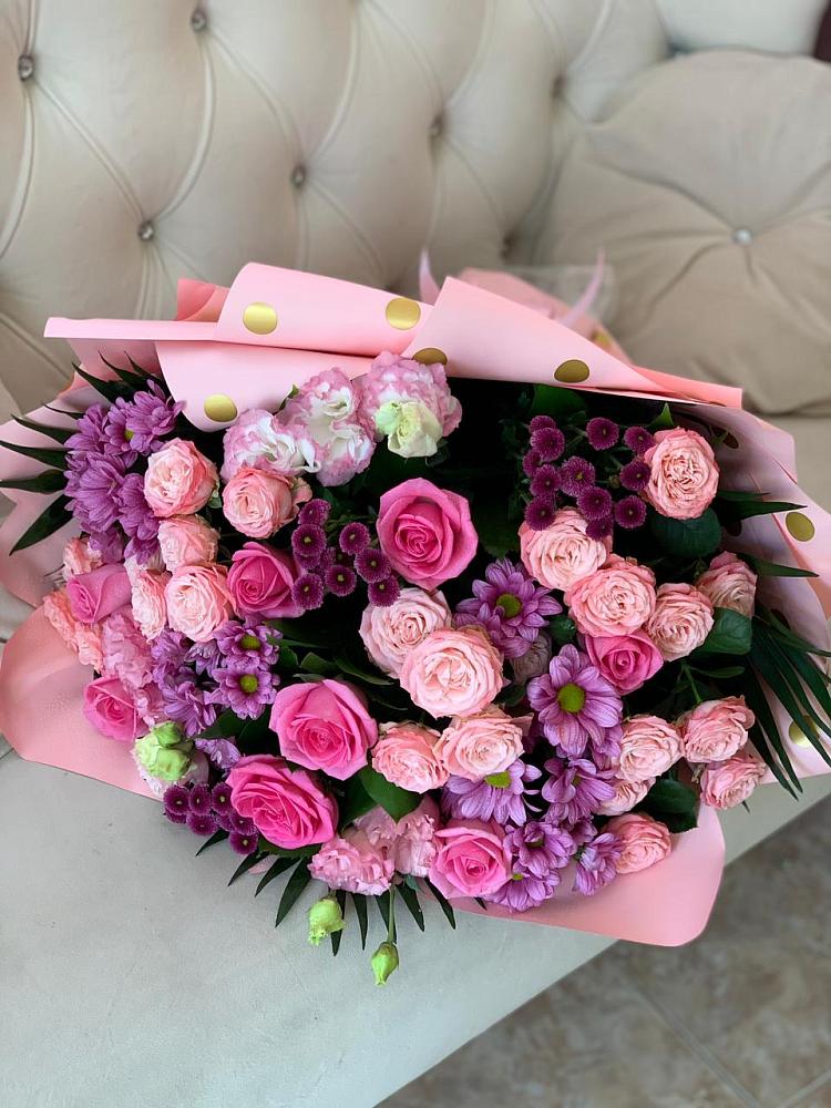 Букет цветов из: Хризантемы, Розы и Лизиантусы в Татарино