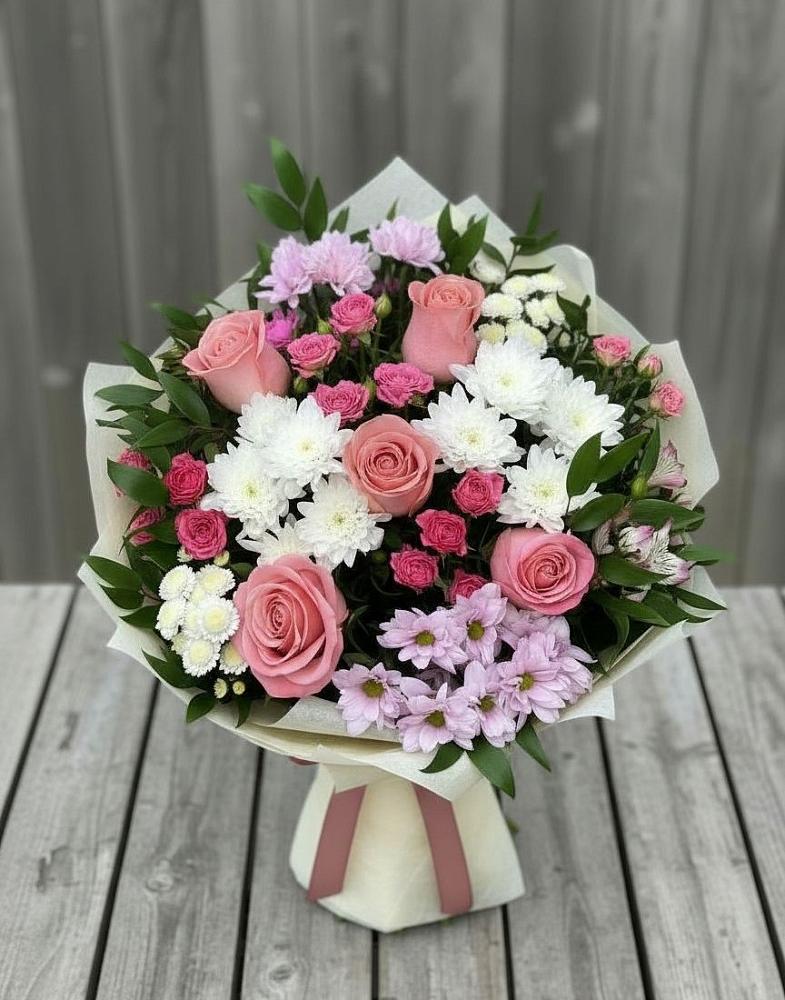 Букет цветов из: Альстромерии, Гвоздики, Розы и Хризантемы в Татарино