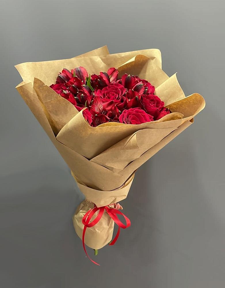 Букет цветов из: Альстромерии и Розы в Татарино