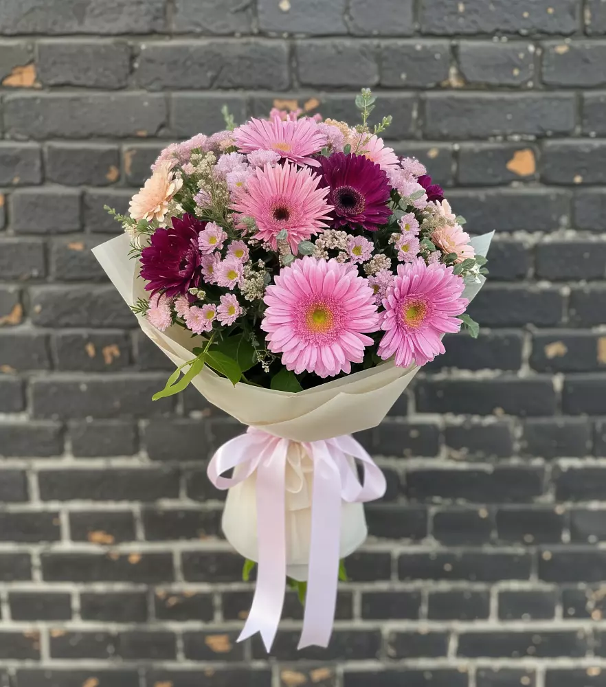 Букет цветов из: Герберы и Хризантемы в Татарино