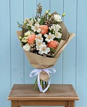 Букет цветов из:  Альстромерии, Лизиантусы, Розы и Хризантемы #REPLACE_PRED# Татарино