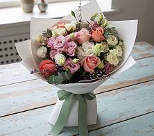 Букет цветов из:  Розы, Лизиантусы и Гвоздики в Татарино