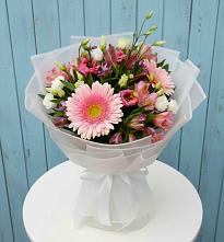 Букет цветов из:  Герберы, Альстромерии и Лизиантусы в Татарино