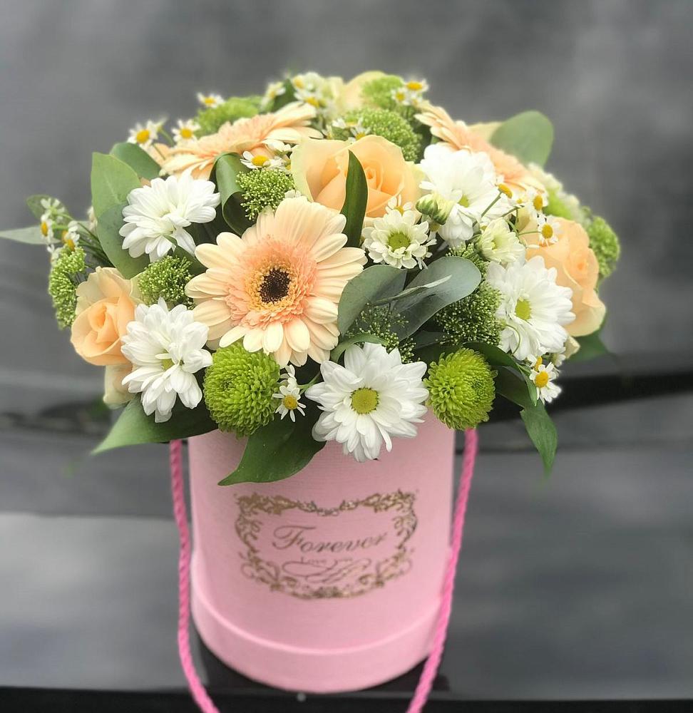 Цветочная композиция из Розы, Герберы и Хризантемы в шляпной коробке в Татарино