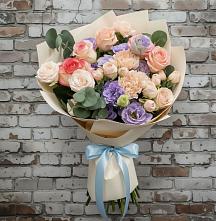 Букет цветов из:  Розы, Лизиантусы и Гвоздики в Татарино