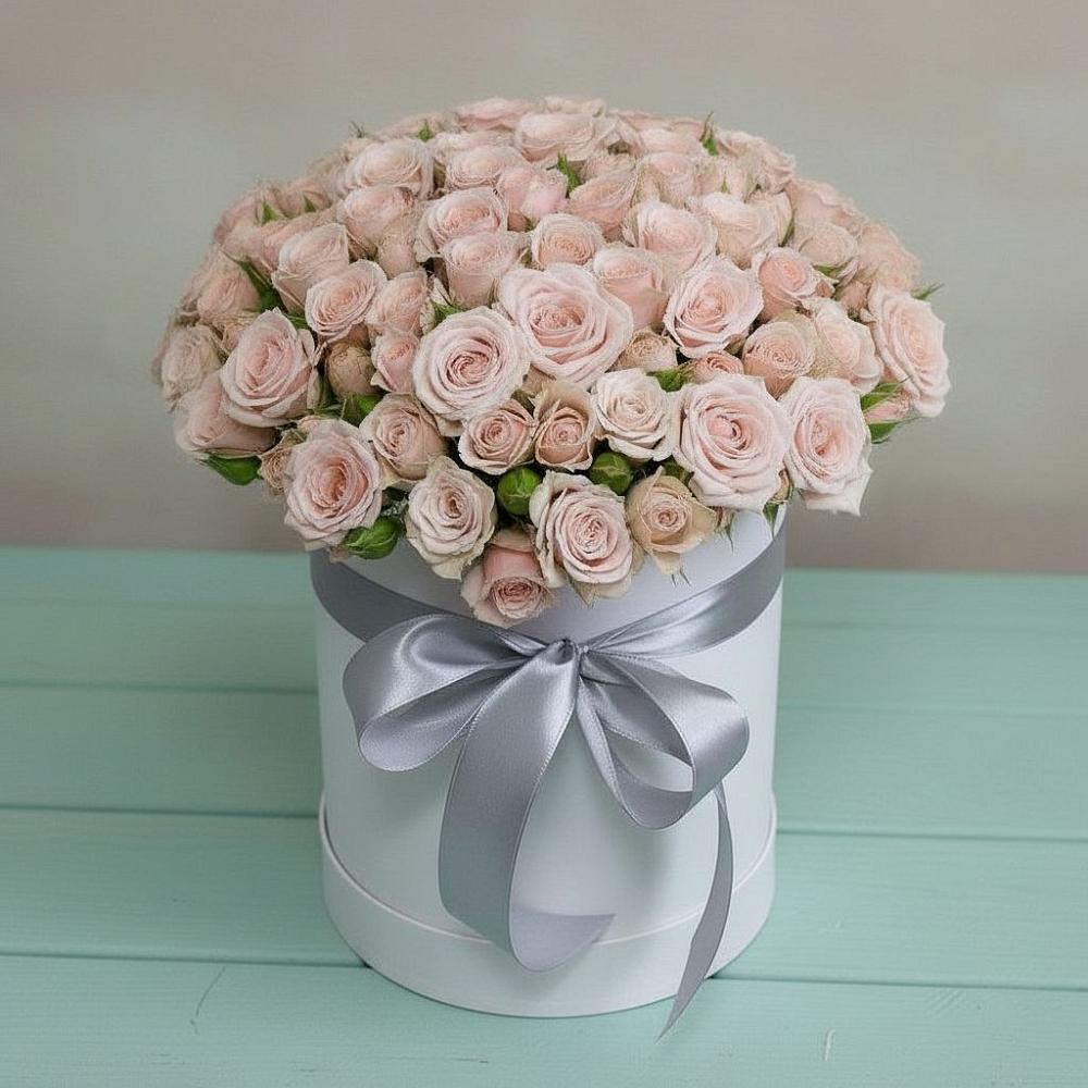 Цветочная композиция из Розы в шляпной коробке в Татарино